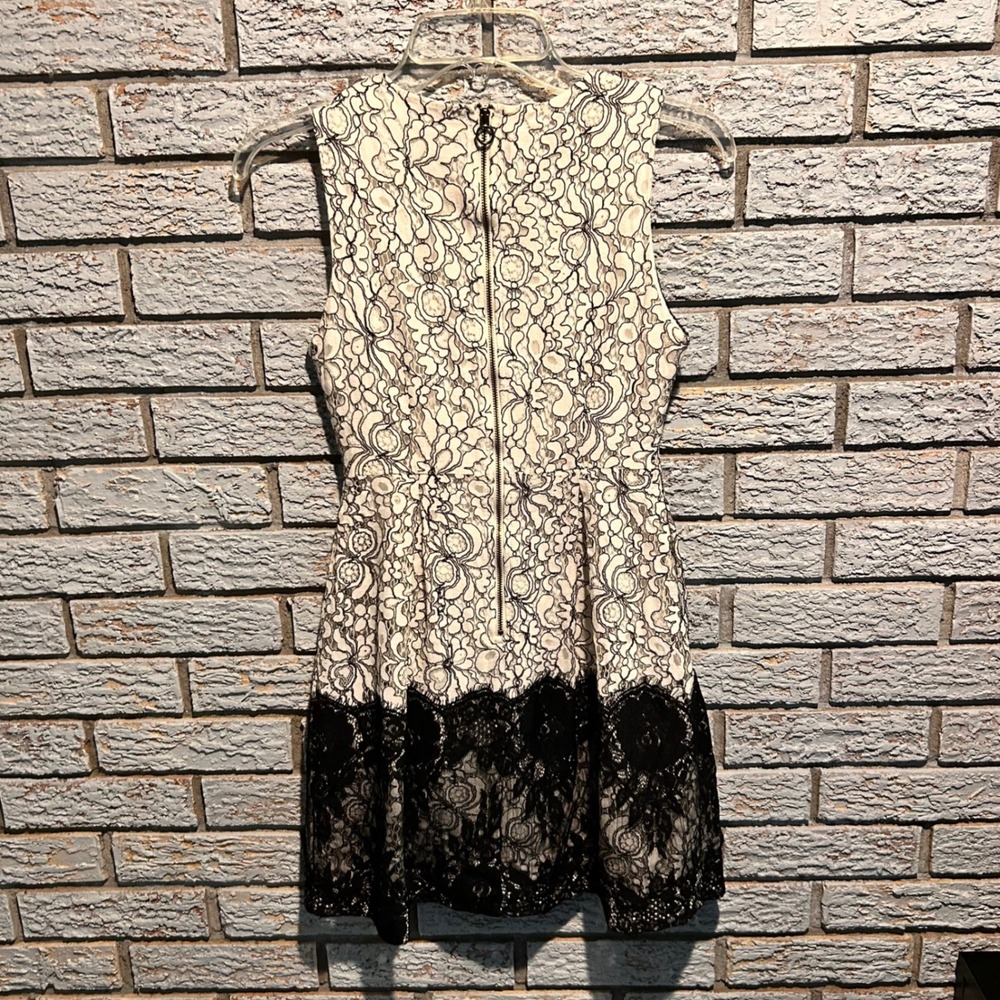 Bacio Womens Black White Floral Lace Mini Dress Sleeveless Fit Flare Size S